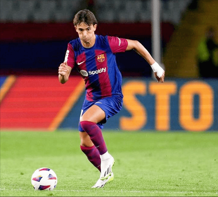 瓦伦西亚深夜：主帅下课危机的简单介绍