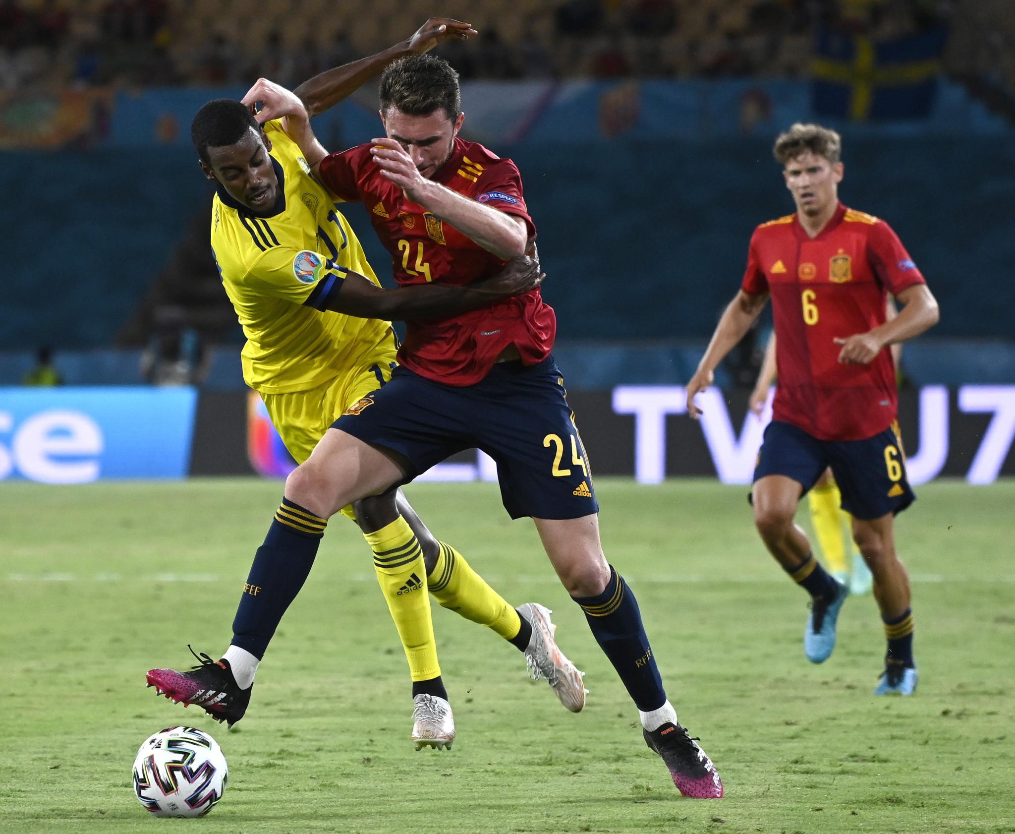 西班牙不敌瑞典，欧洲杯淘汰赛逼近的简单介绍