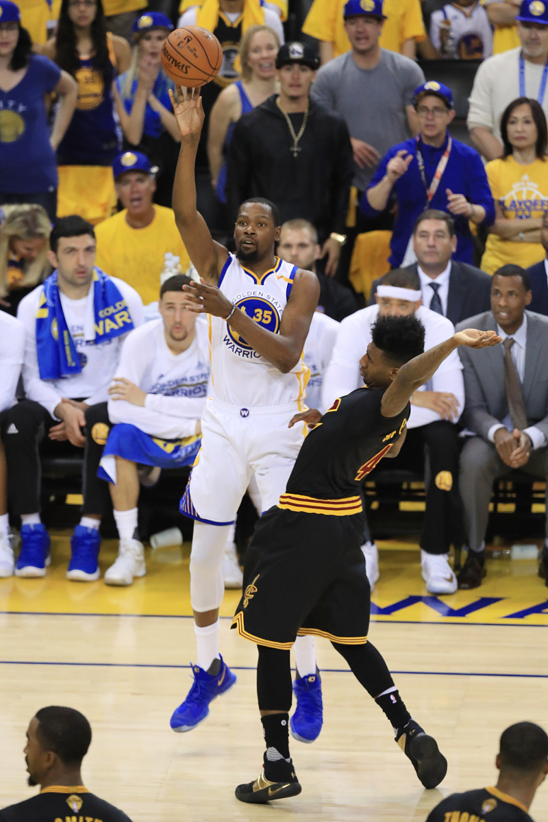 关于勇士B队绝杀凯尔特人，莫兰特送出助攻的信息