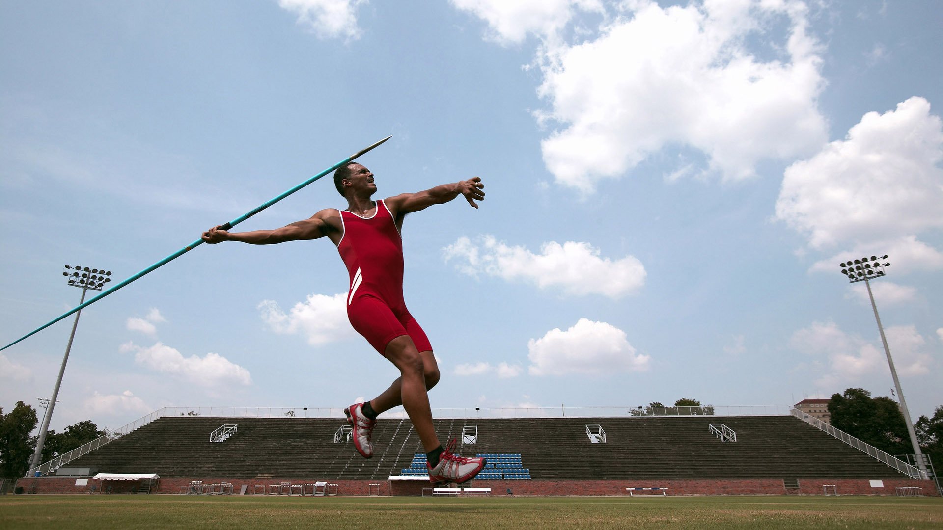 冰岛对阵皇马，哈弗茨压制级发挥改写北欧童话