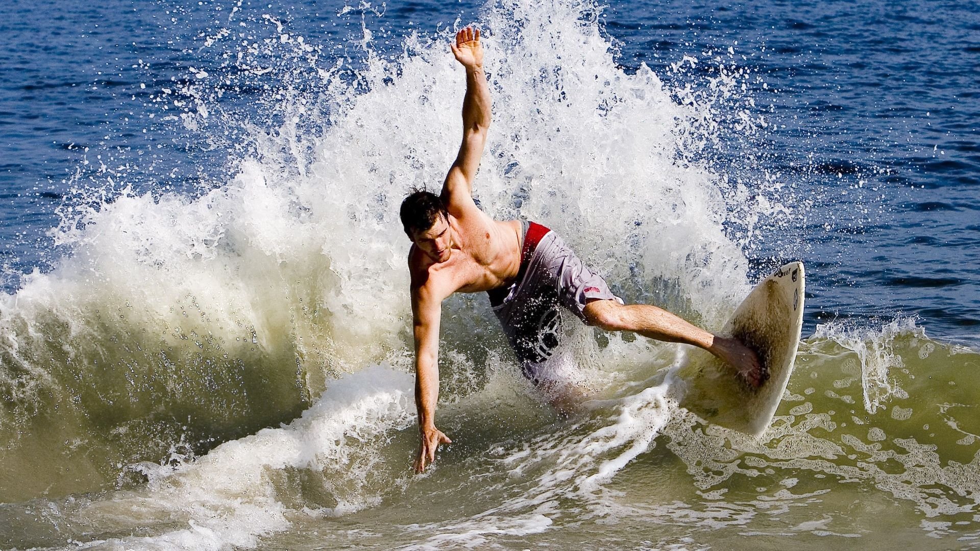 凯塞多一锤定音，巴萨攻克温布利完成自我救赎