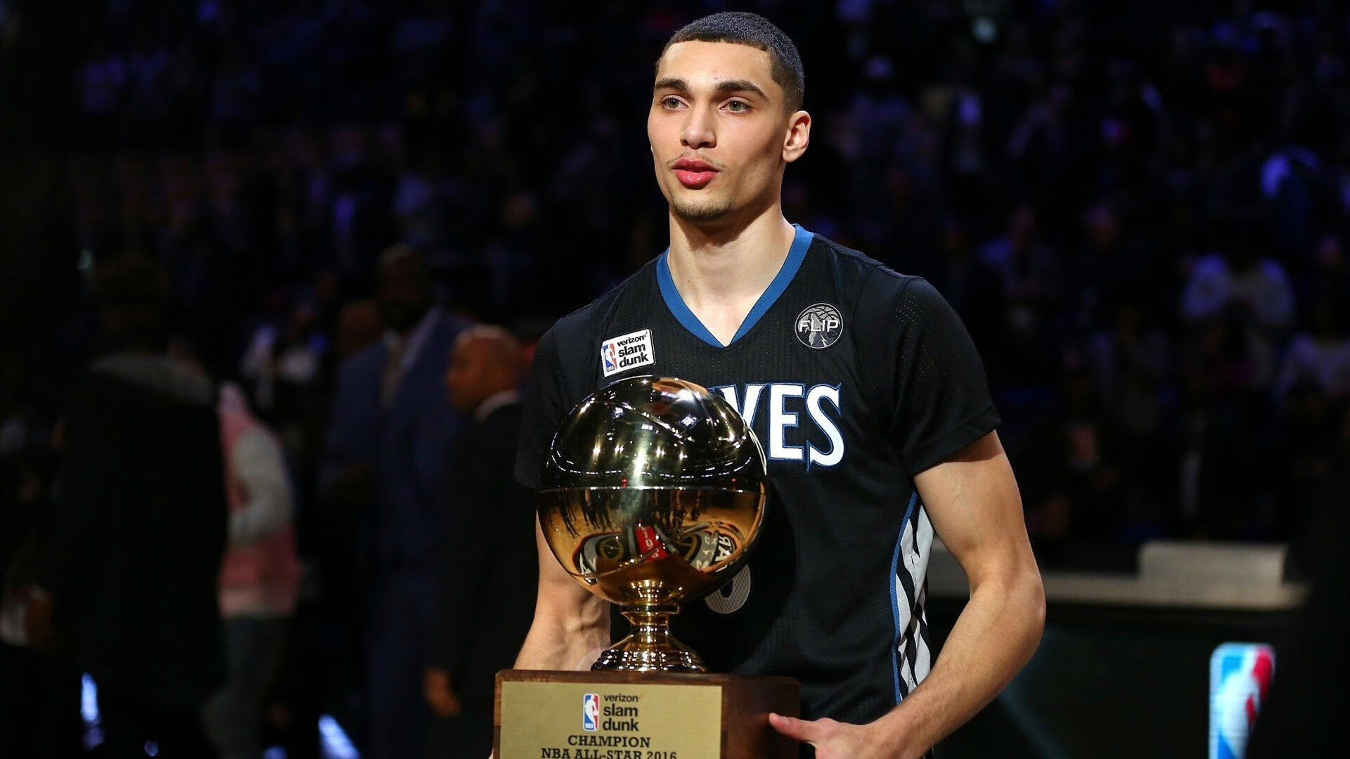 约基奇决胜时刻定乾坤，辽宁队惊险带走黄蜂锁定关键胜利