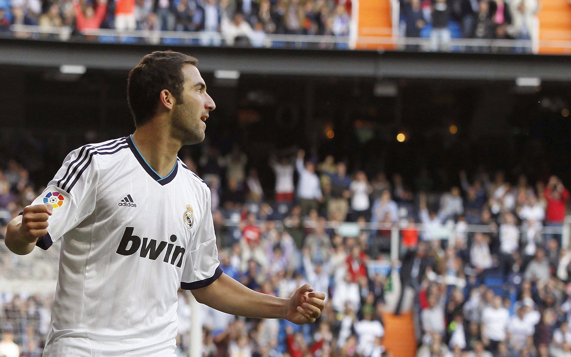 火箭升空，詹姆斯一锤定音，当传奇照亮德比之夜